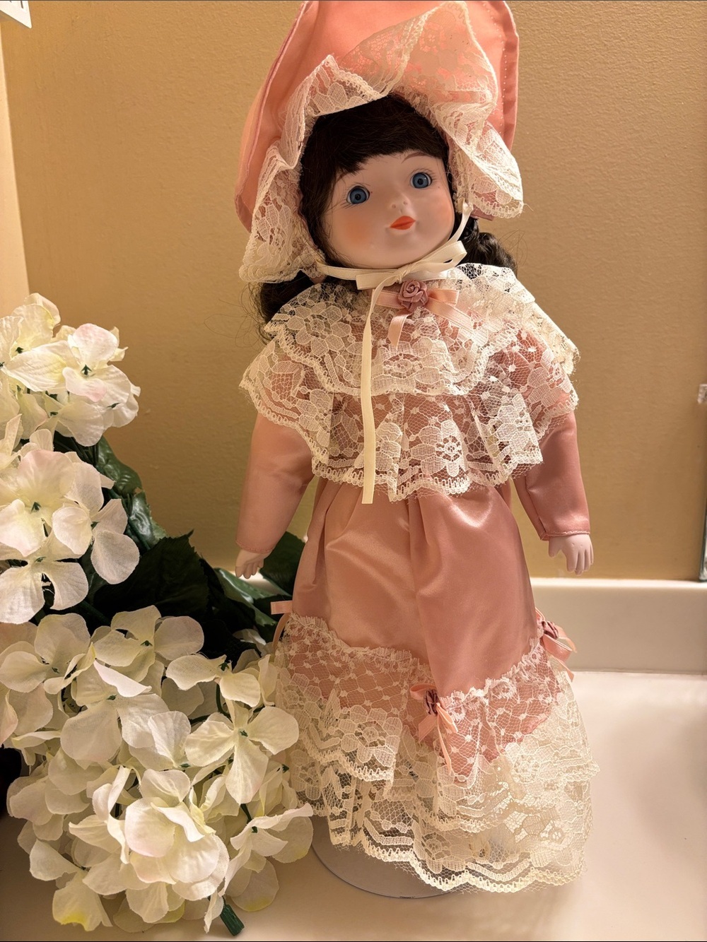 Pink Lace Victorian-Style Porcelain Doll - Classic Kids Toy